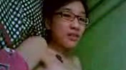 Toket besar rambut pirang bermain dengan dirinya halus pukas bokep jepang schoolgirl